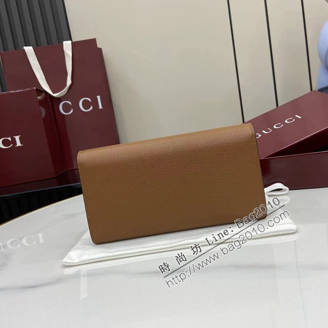 Gucci專櫃古馳最新款Softbit系列大號半馬銜扣翻蓋長錢包 jh2963型號：828147